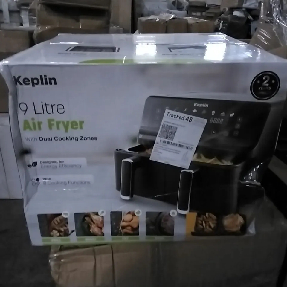 BOXED 9 LITRE AIR FRYER WITH DUAL COOKING ZONES