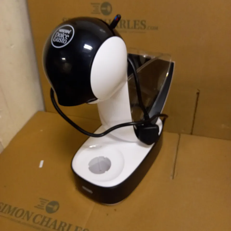 DELONGHI NESCAFÉ DOLCE GUSTO COFFEE MACHINE