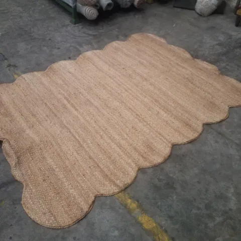 QUALITY DESIGNER AREA RUG APPROXIMATELY 160×230CM