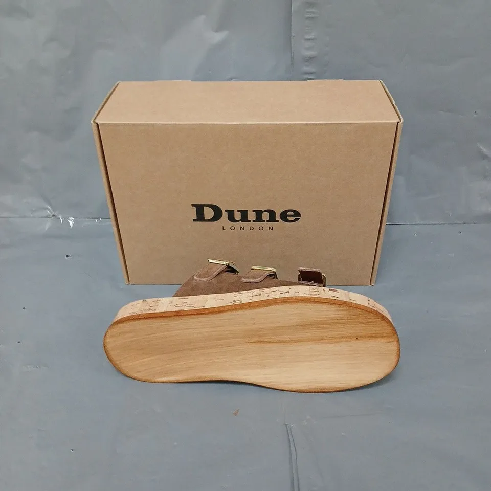 BOXED PAIR OF DUNE 350 LURES TAN SUEDE UK 5 