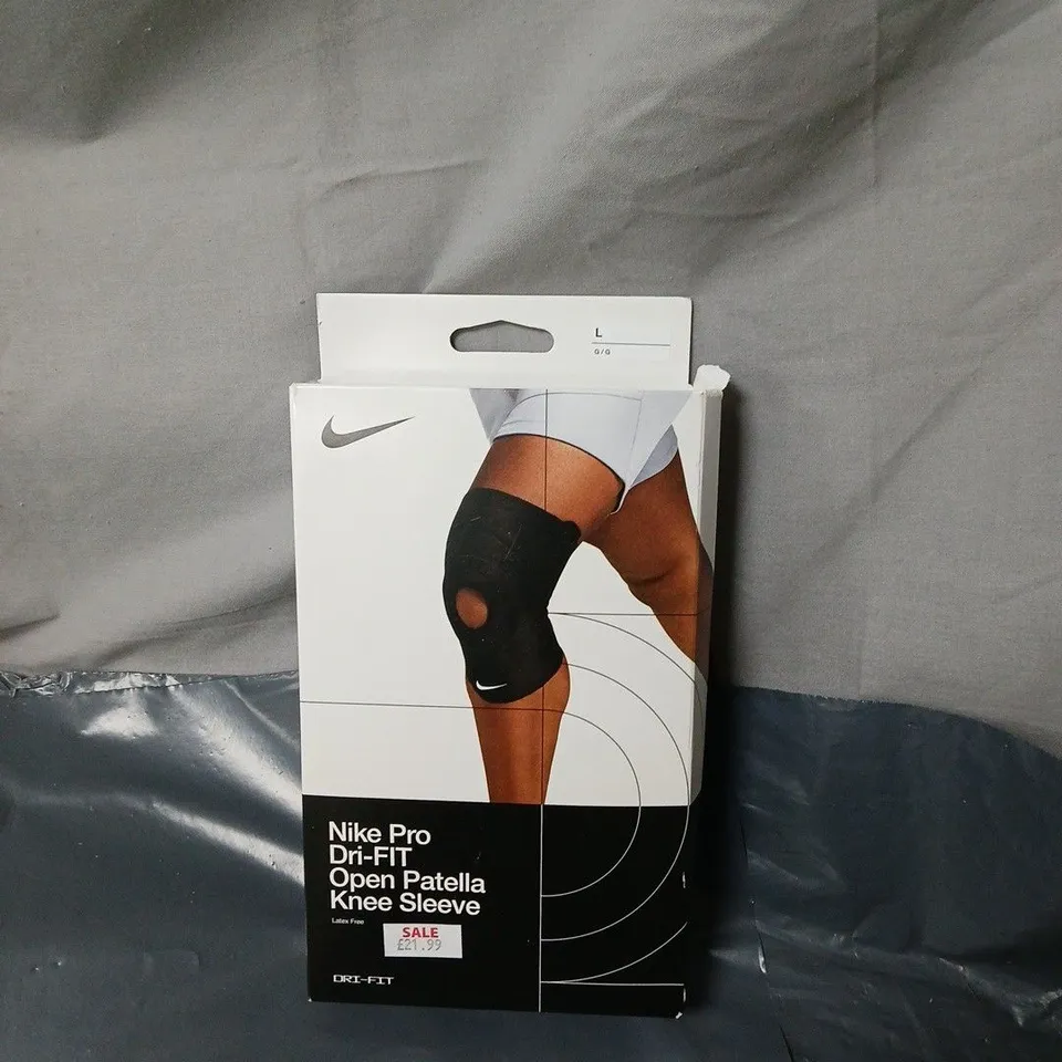NIKE PRO DRI-FIT OPEN PATELLA KNEE SLEEVE – SIZE L