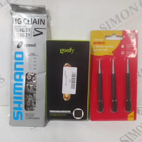 BOX OF APPROXIMATELY 20 ASSORTED VEHICLE PARTS AND ACCESSORY ITEMS TO INCLUDE 3 PIECE CENTRE PUNCH SET, GOOFY TURN SIGNAL INDICATOR, SHIMANO IG51 CHAIN, ETC
