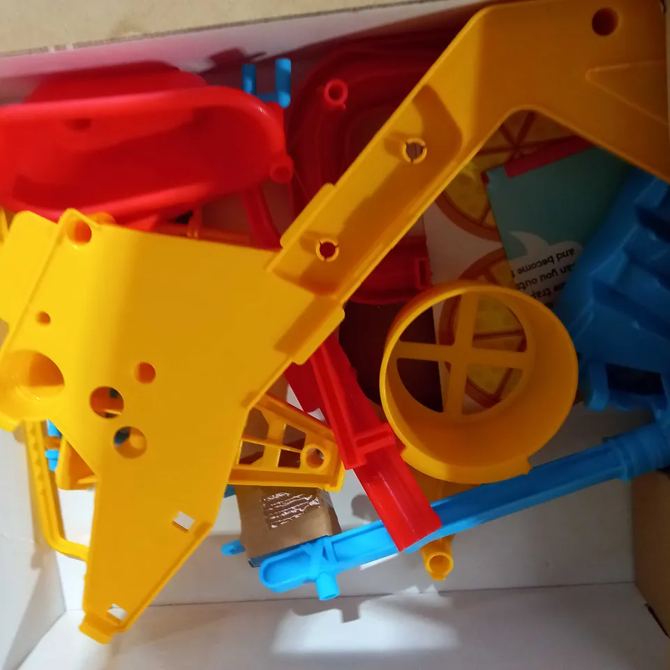 BOXED MOUSE TRAP GAME FROM HASBRO GAMING  RRP £31.99