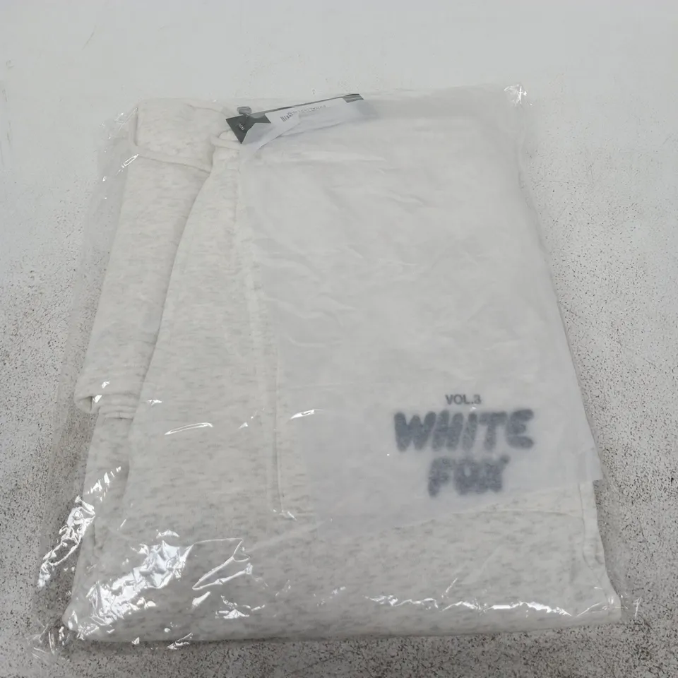 BAGGED WHITE FOX OFFSTAGE WIDE LEG SWEATPANTS – SIZE M