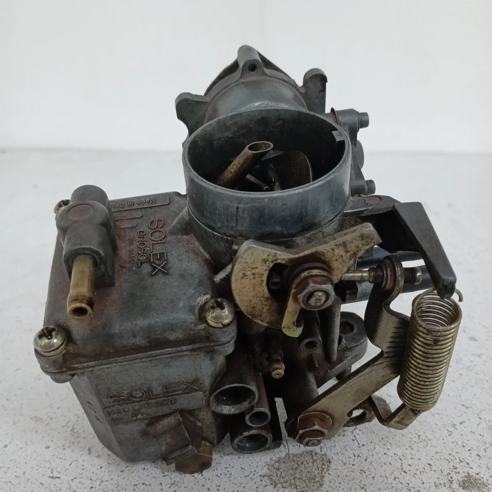 SOLEX CARBURETTOR WITH LINKAGE – USED FOR CLASSIC CAR (VERIFY MODEL)