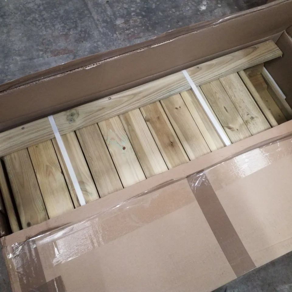 BOXED ZEST BBQ SIDE TABLE