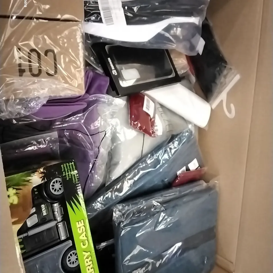 PALLET CONTAINING 6 BOXES OF ASSORTED HOUSEHOLD ITEMS TO INCLUDE DUVET COVER SETS, FACE MASKS AND TRUCK CARRY CASE