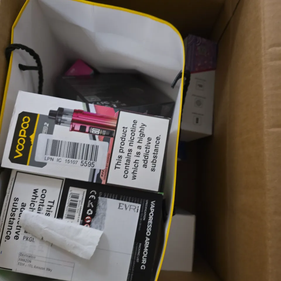 APPROXIMATELY 15 ASSORTED E-CIGARETTE PRODUCTS TO INCLUDE - VOOPOO, ASPIRE, INNOKIN ETC 