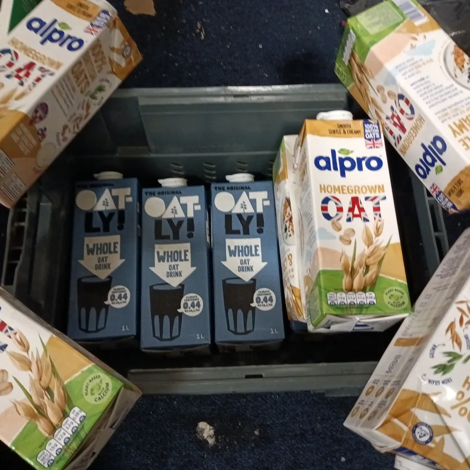 LOT OF 14 1L CARTONS OF OAT MILK TO INCLUDE OAT-LY & ALPRO