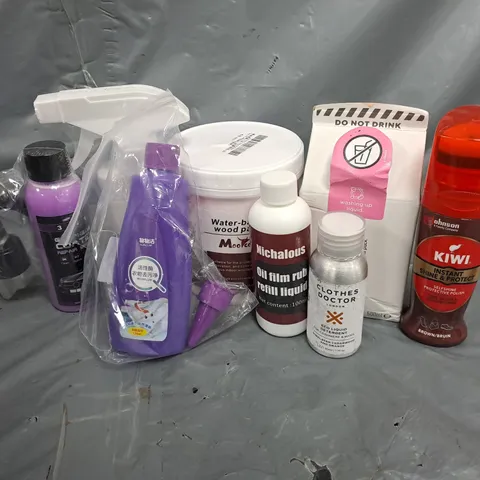 APPROXIMATELY 15 ASSORTED LIQUIDS TO INCLUDE WASHING UP LIQUID, OIL FILM RUB, WATER-BASED WOOD PAINT, ETC - COLLECTION ONLY