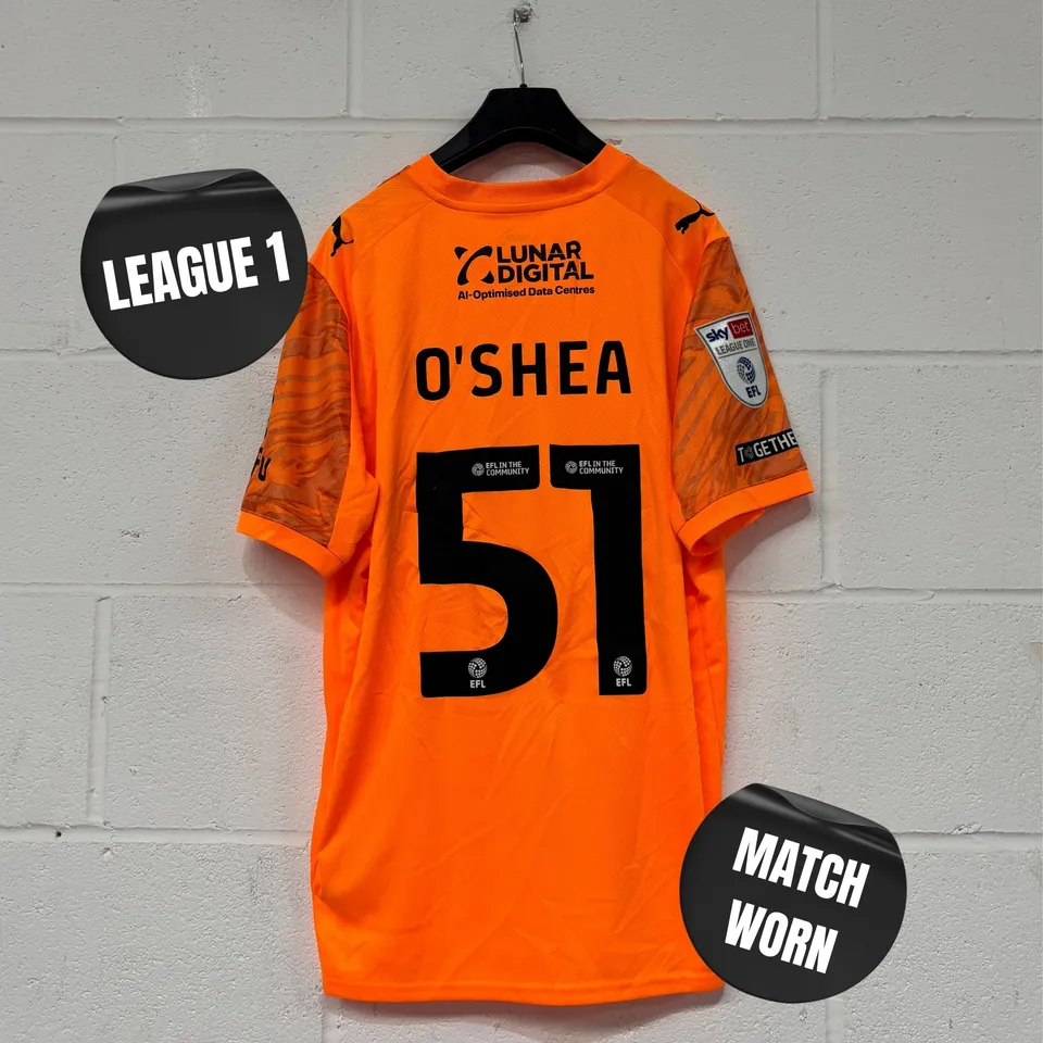 STOCKPORT COUNTY F.C LEAGUE ONE MATCH WORN THIRD SHIRT IN ORANGE - UK L / CIAN O'SHEA #51