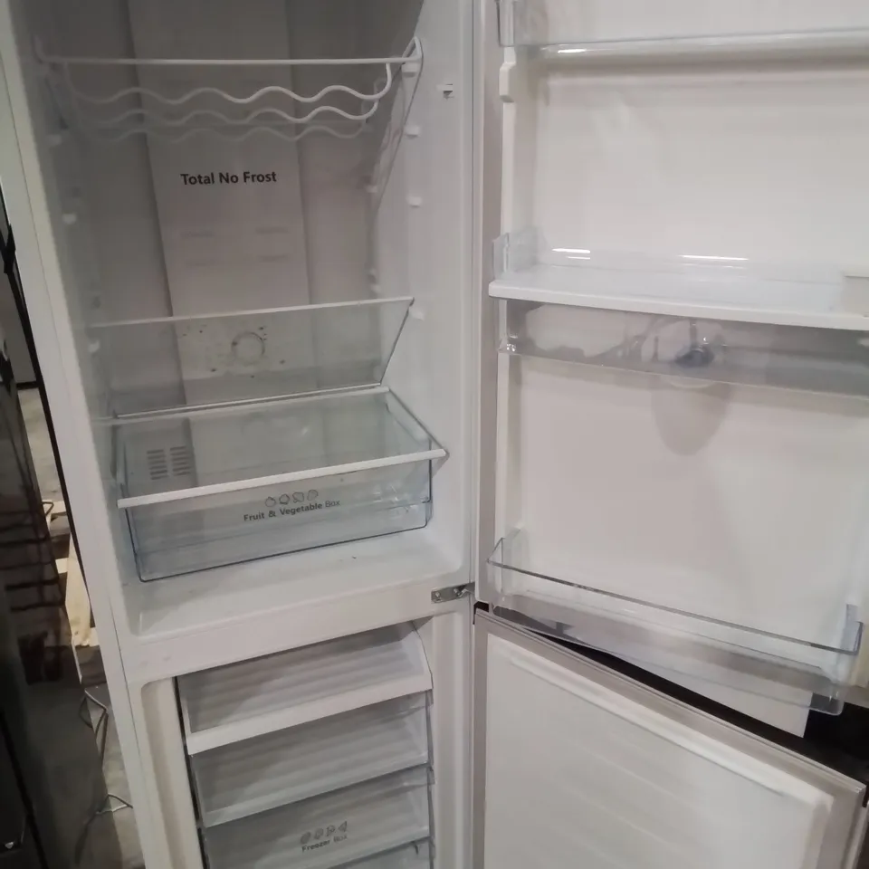 HISENSE 55cm FREESTANDING 50/50 FRIDGE FREEZER, WHITE RB327N4WWE - UNPROCESSED RAW RETURN