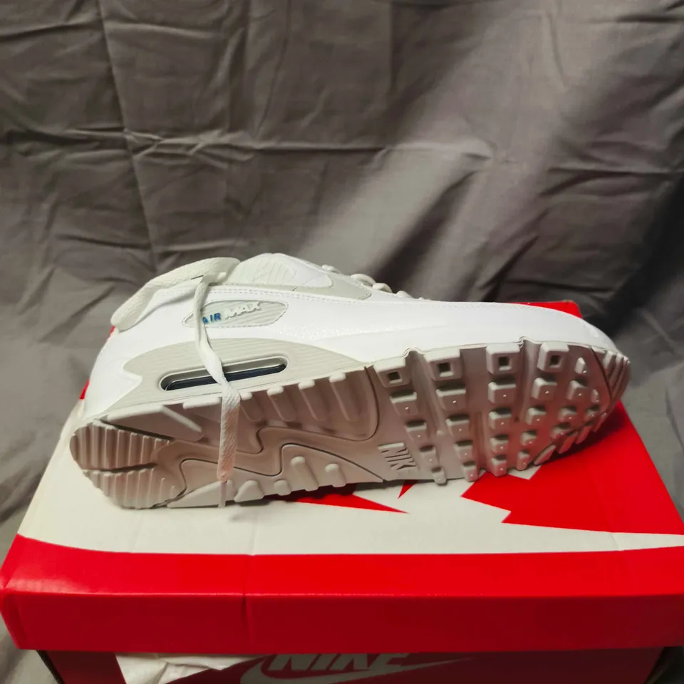 NIKE AIR MAX 90 TRAINERS IN WHITE - 9