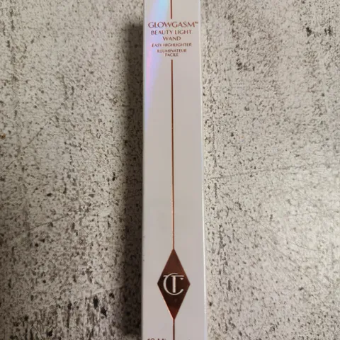 SEALED CHARLOTTE TILBURY GLOWGASM BEAUTY LIGHT WAND 12ML - GOLDGASM