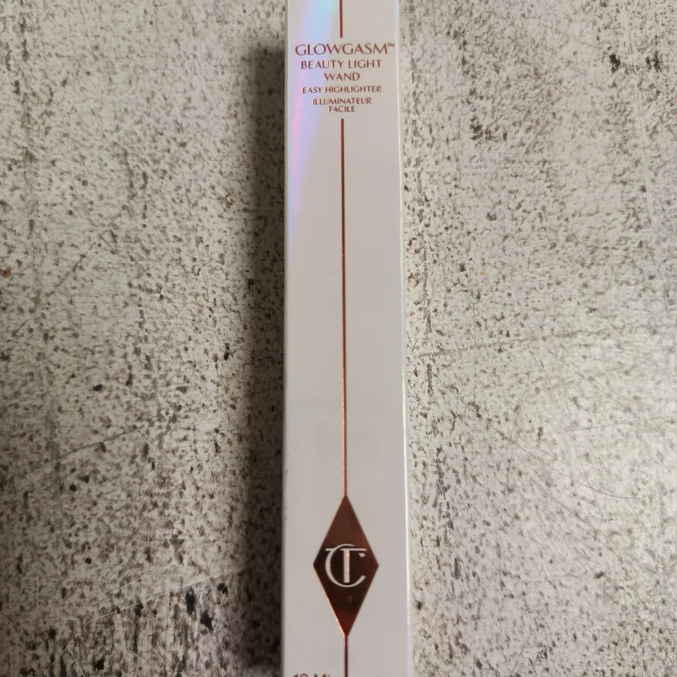 SEALED CHARLOTTE TILBURY GLOWGASM BEAUTY LIGHT WAND 12ML - GOLDGASM
