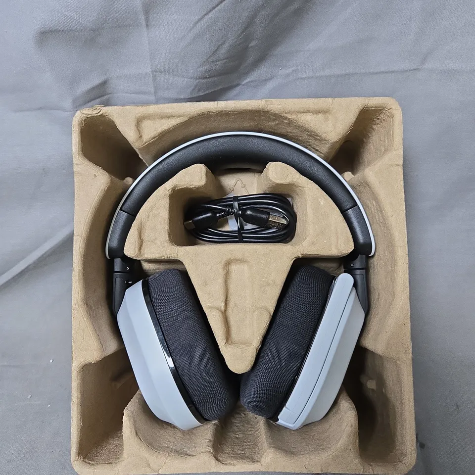 TURTLE BEACH STEALTH 600 WIRELESS GAMING HEADSET - BOXED (PLAYSTATION)