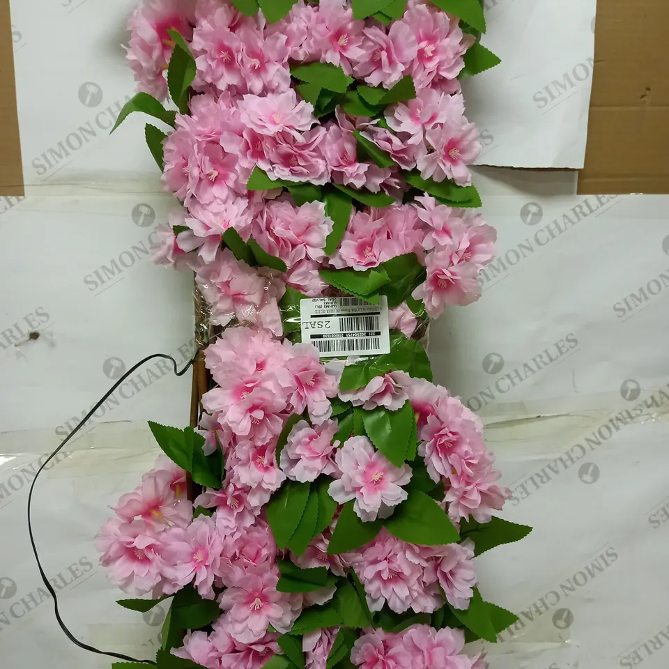 LED SOLAR IN-LIT PINK BLOSSOM TRELLIS RRP £54.99