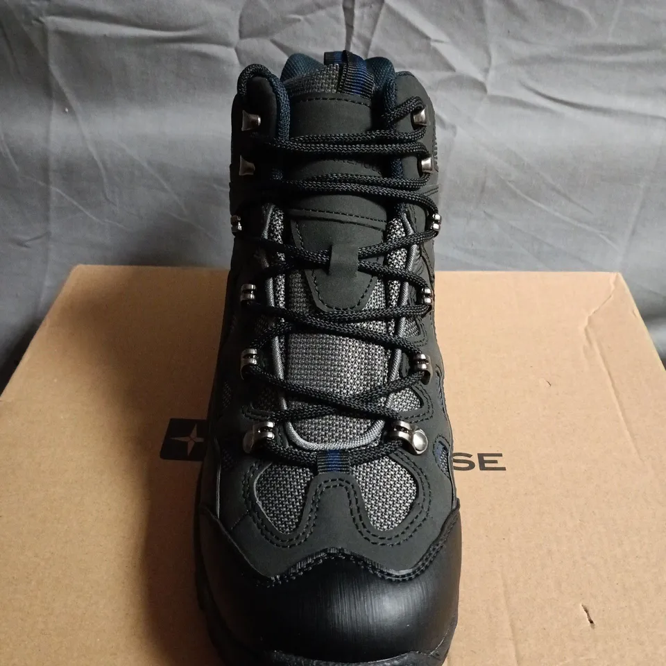 BOXED PAIR OF MOUNTAIN WAREHOUSE HIKING BOOTS, BLACK, UK SIZE 8