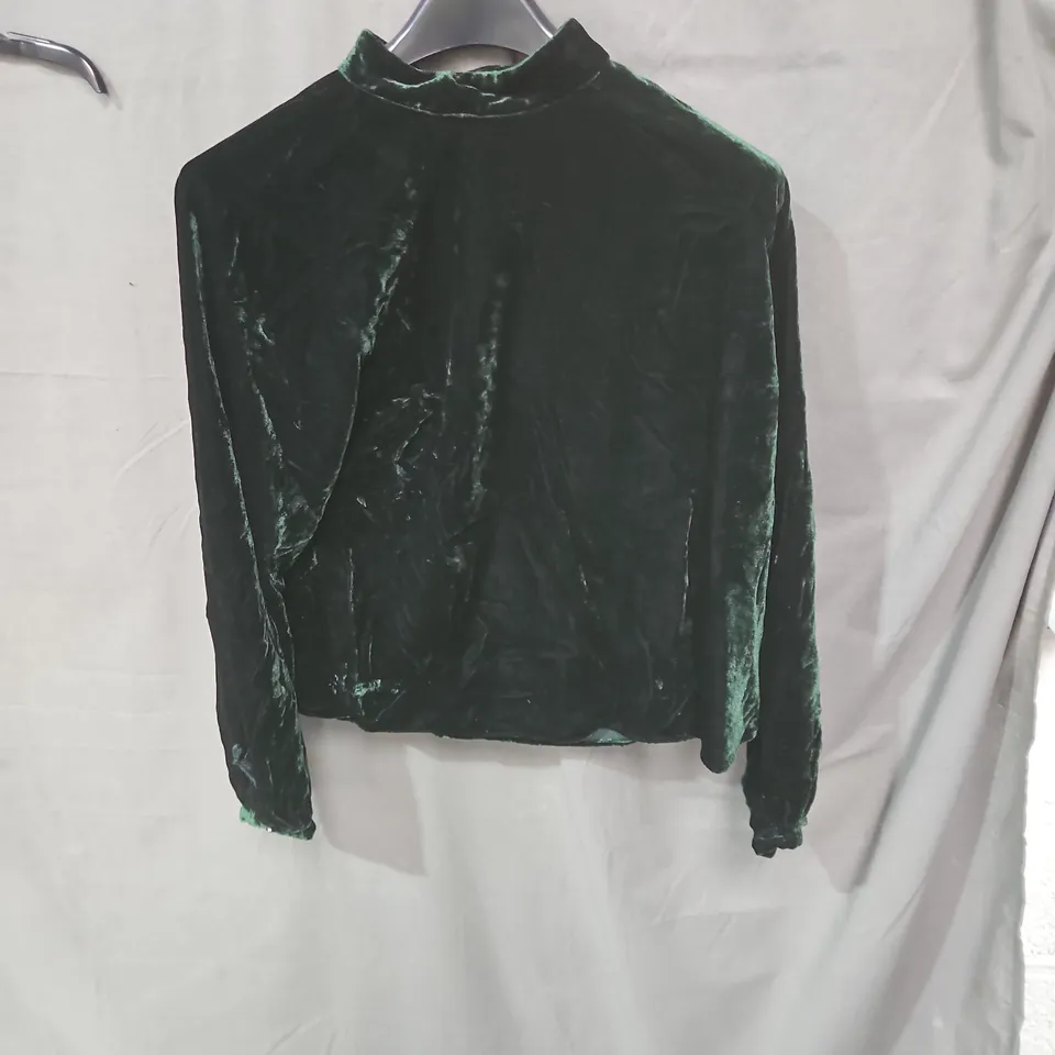 HUSH VELVET TOP – DARK EMERALD GREEN - SIZE 8