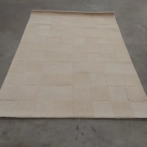 QUALITY DESIGNER AREA RUG - APPROXIMATELY 230 x 159cm