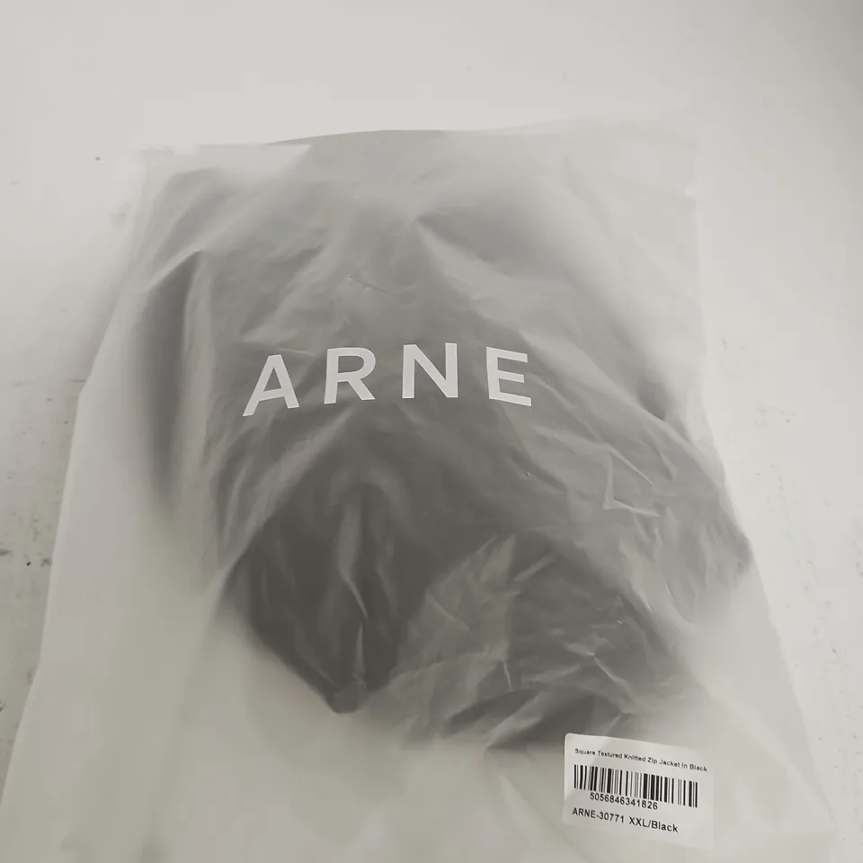 ARNE SQUARE TEXTURED KNITTED ZIP JACKET – BLACK, XXL