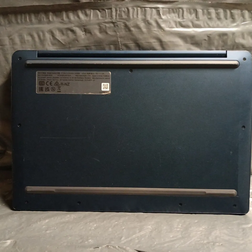 LENOVO IDEAPAD SLIM 3 CHROMEBOOK (14M868)