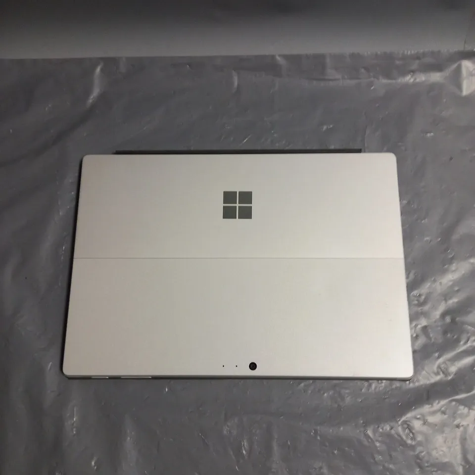 MICROSOFT SURFACE PRO 1796 12.3" IN SILVER