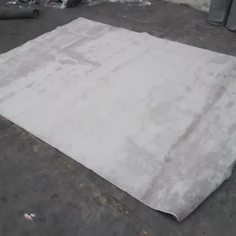 QUALITY DESIGNER AREA RUG - APPROXIMATELY 340X240CM