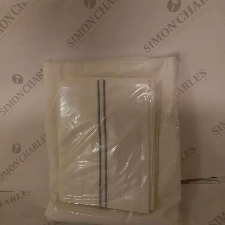 LUXURY 400TC STITCH BORDER SOFT WHITE DOUBLE  RRP £54.99