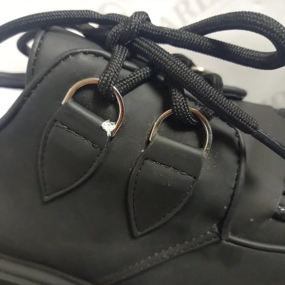 KOI VEGAN THE CONSPIRATOR BLACK CREEPERS - SIZE 9