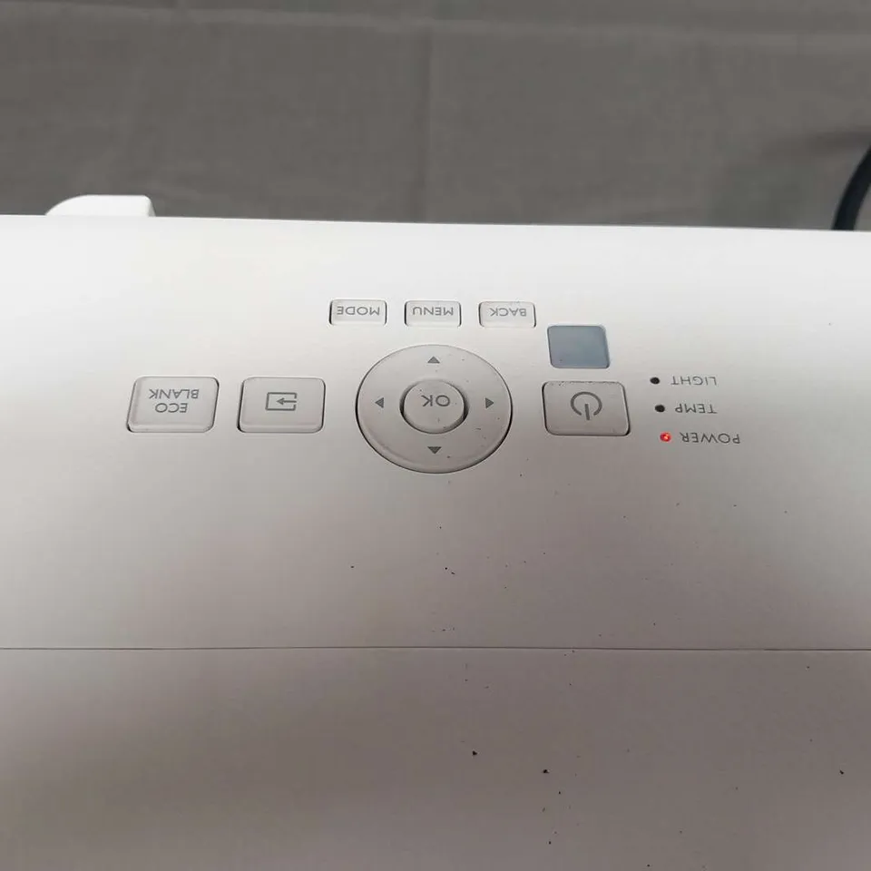 BENQ TK700STI DLP 4K UHD HDR SHORT THROW GAMING PROJECTOR
