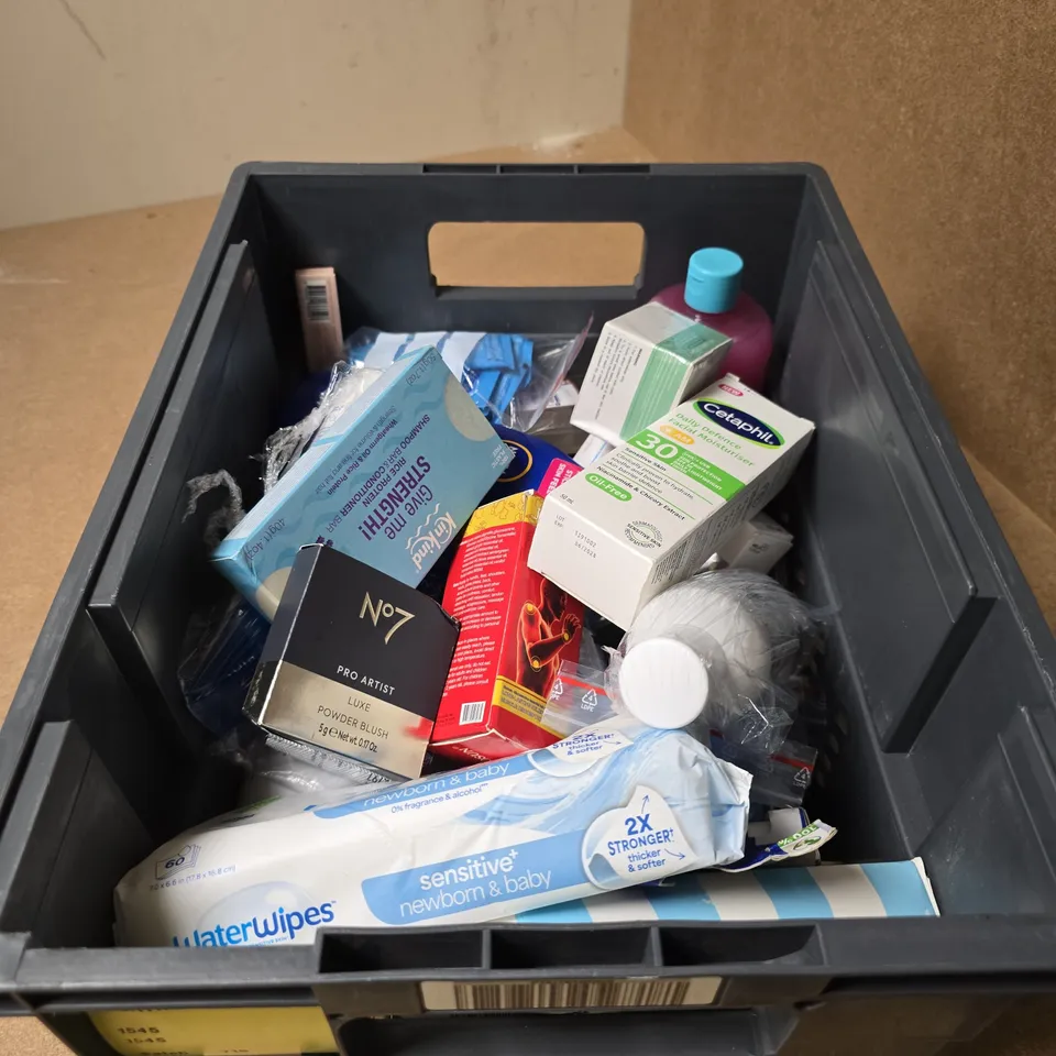 APPROXIMATELY 20 ASSORTED COSMETIC ITEMS INCLUDING RICE PROTEIN SHAMPOO , NO 7 PRO ARTIST LUXE POWDER BLUSH AND NIVEA SUN CREAM 