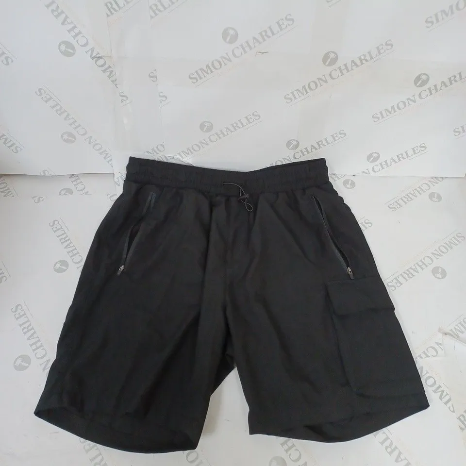 WORKOUT CASUAL TRAINING SHORTS SIZE M