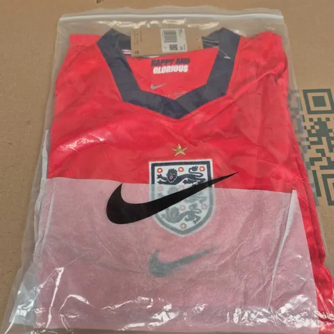 ENGLAND 2026 AWAY FOOTBALL JERSEY - XXL