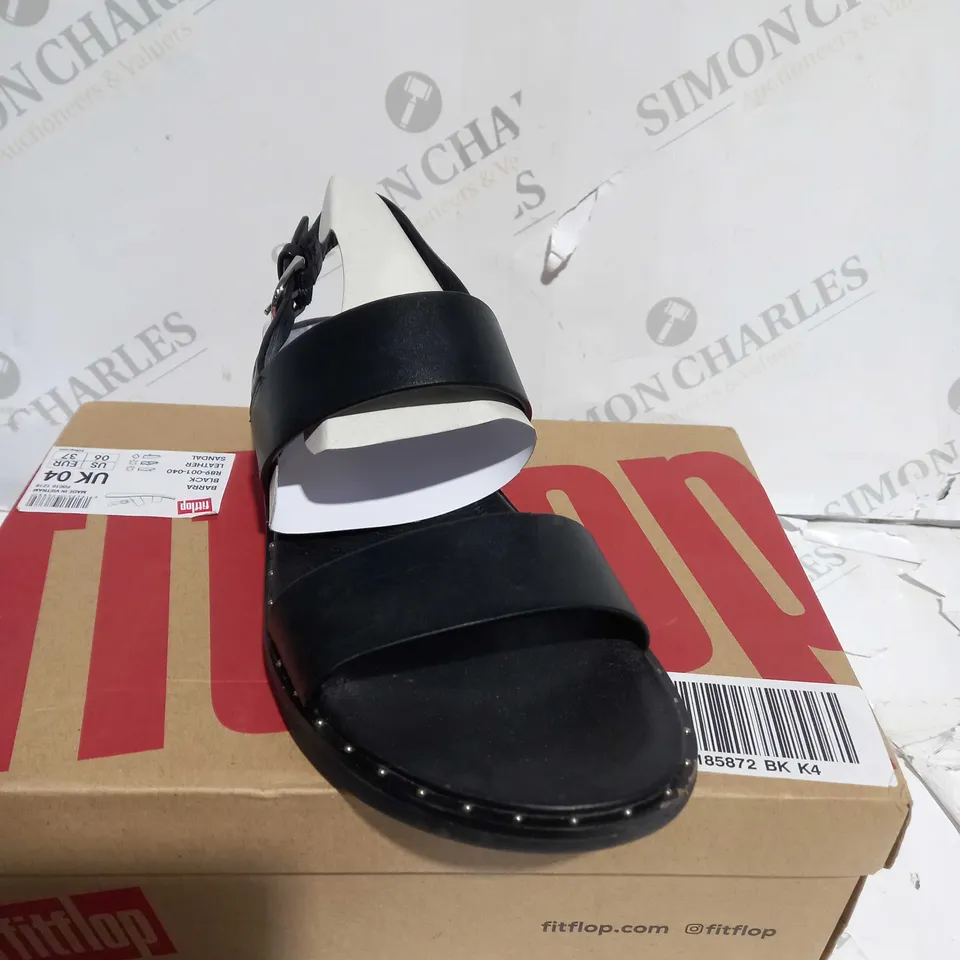BOXED FITFLOP SIZE 4 BLACK STUDDED SANDAL 