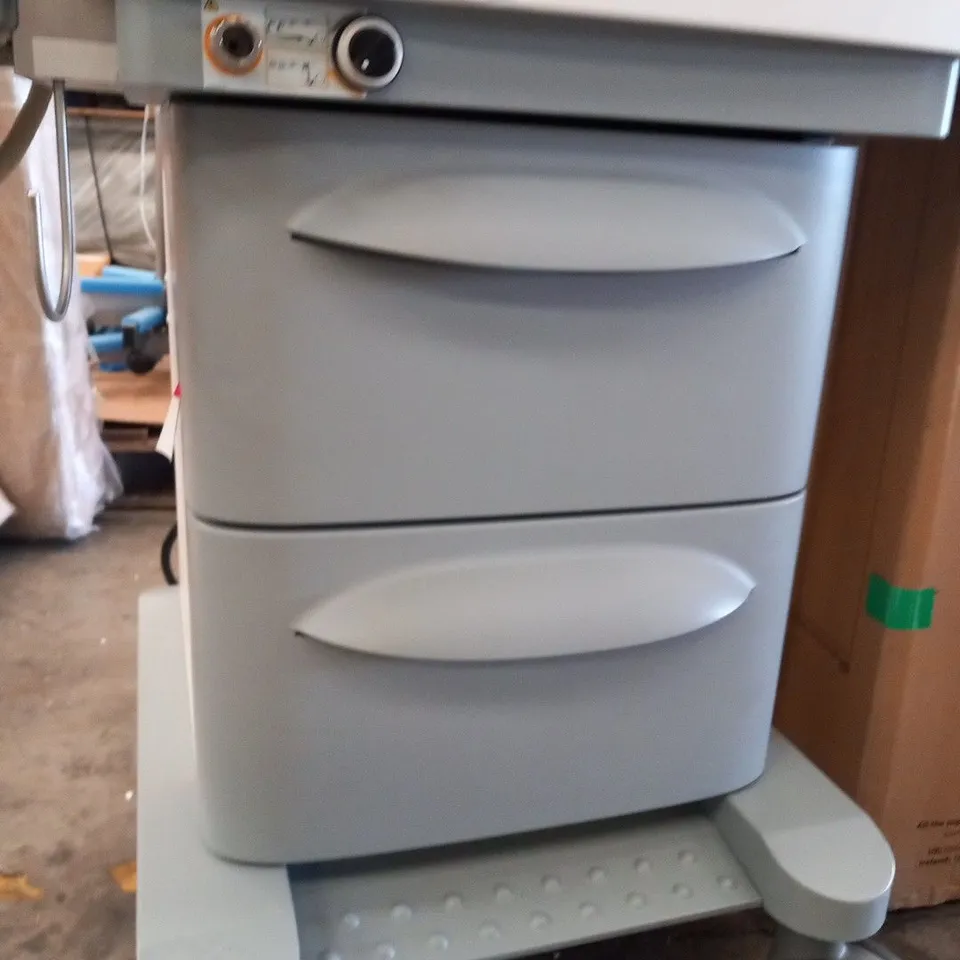 PENLON PRIMA 320 ANAESTHETIC WORKSTATION