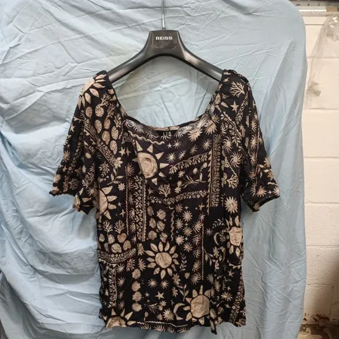 LTS WOMEN'S BLOUSE – BLACK & CREAM FLORAL PRINT, UK 18