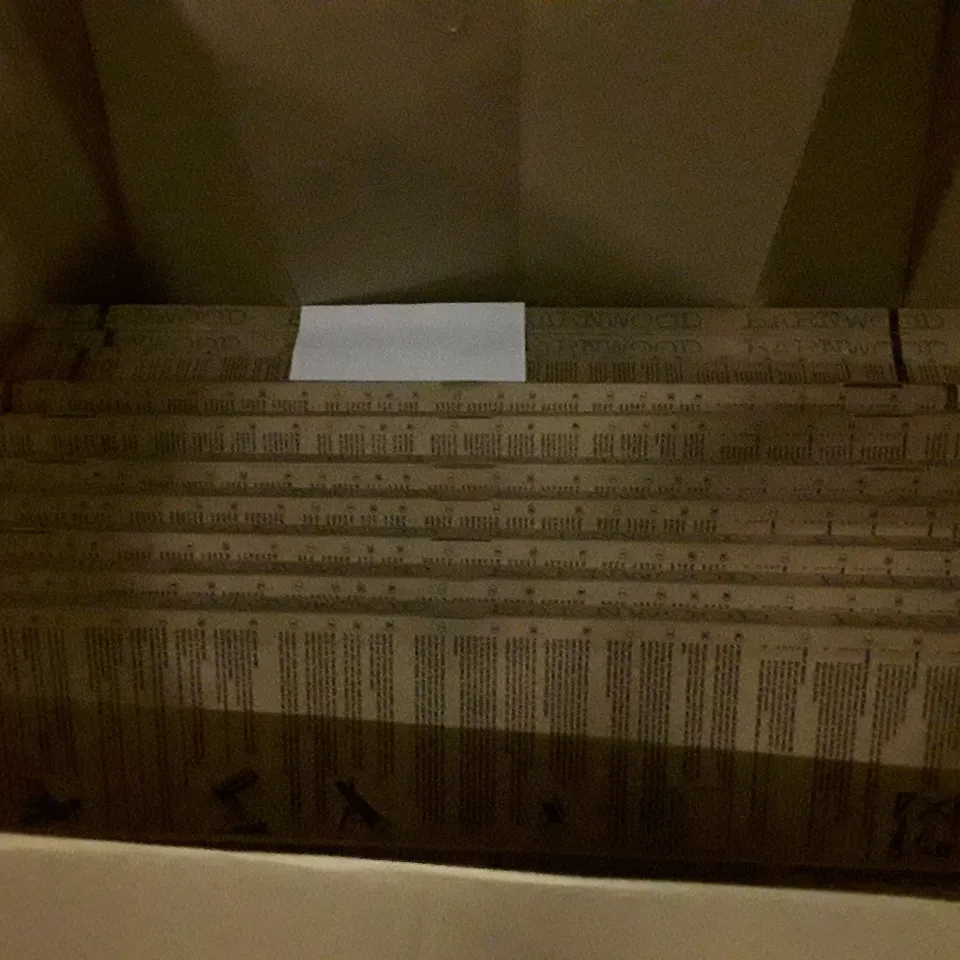 PALLET OF BARNWOOD PLANKS 