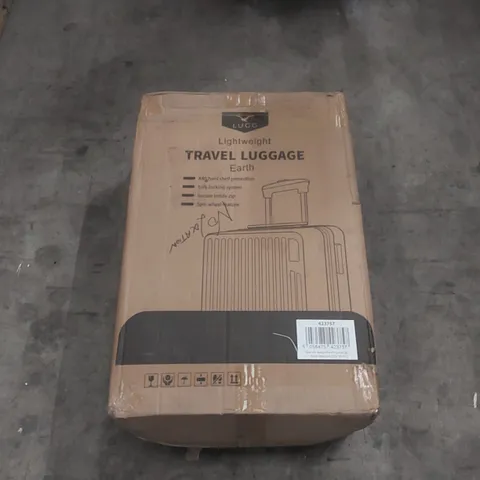 BOXED LUGG LIGHTWEIGHT TRAVEL SUITCASE