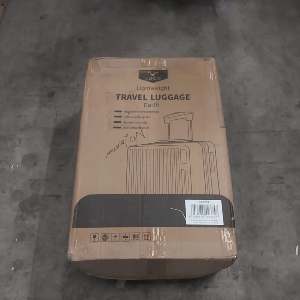 BOXED LUGG LIGHTWEIGHT TRAVEL SUITCASE 