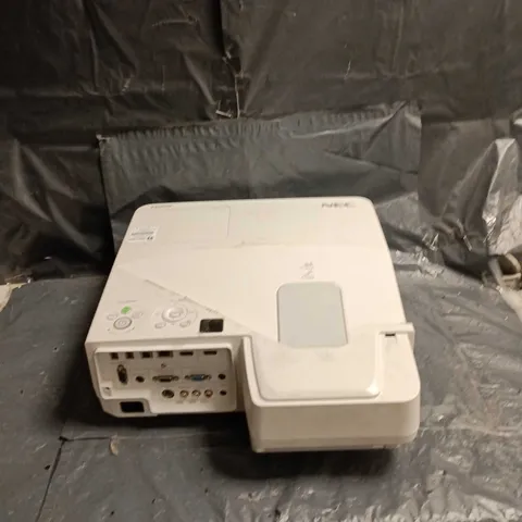 NEC PROJECTOR – WHITE