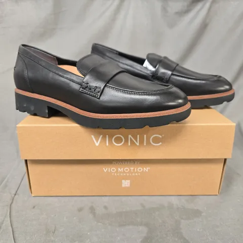 BOXED PAIR OF VIONIC LOAFERS IN BLACK SIZE 6