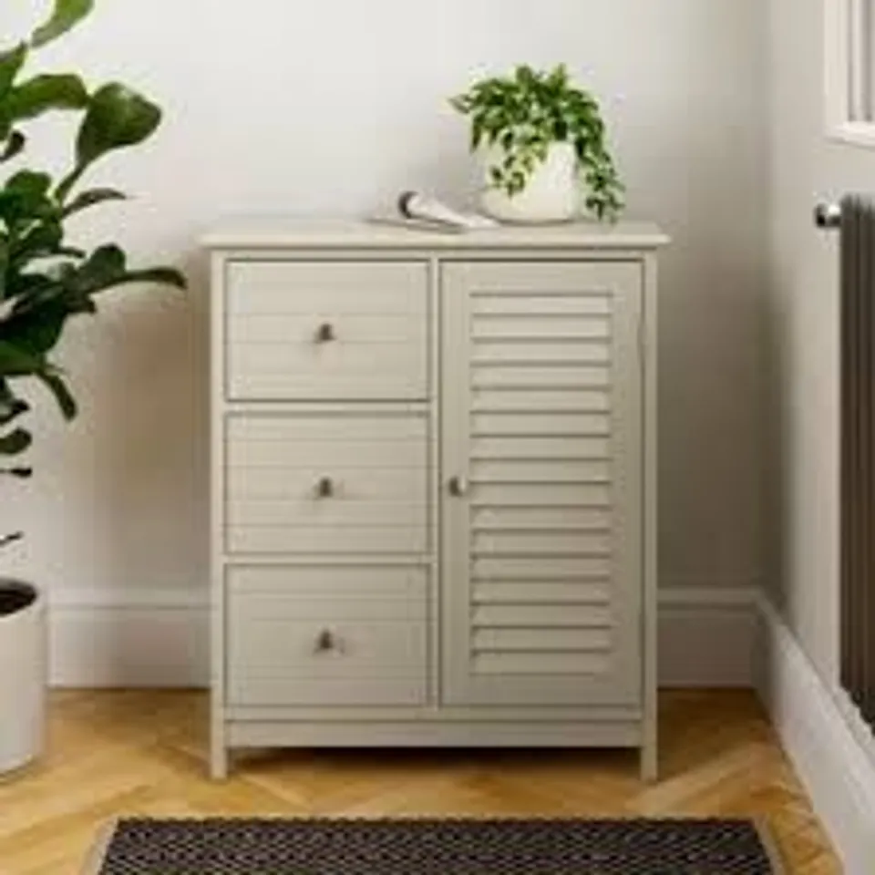 BOXED NAUTICAL 3 DRAWER CABINET IN NATURAL