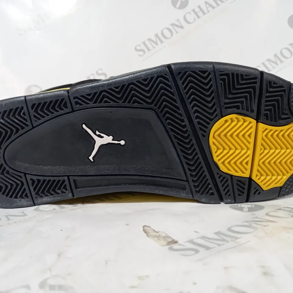 PAIR OF NIKE AIR JORDAN SHOES IN BLACK/YELLOW UK SIZE 10