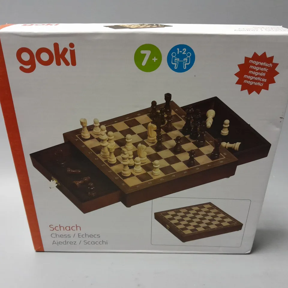BOXED GOKI WOODEN CHESS SET