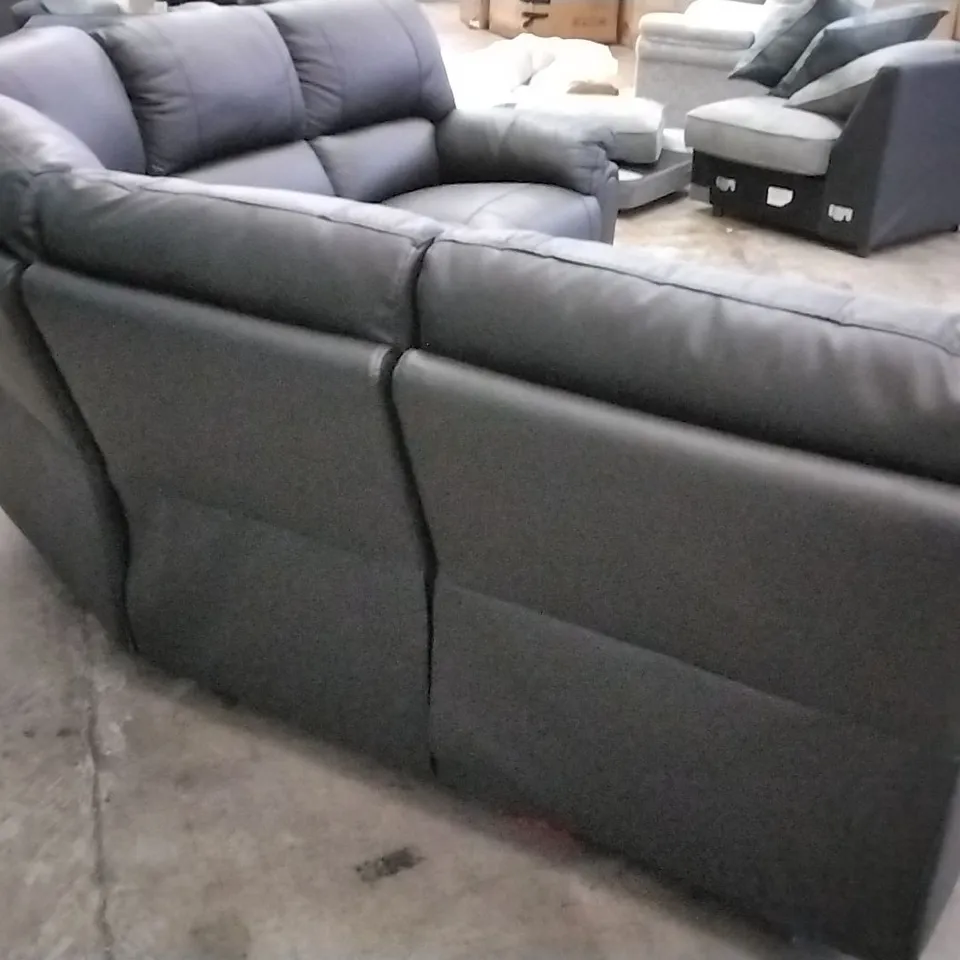 QUALITY DESIGNER LEIGHTON POWER RECLINER CORNER GROUP - BLACK LEATHER 