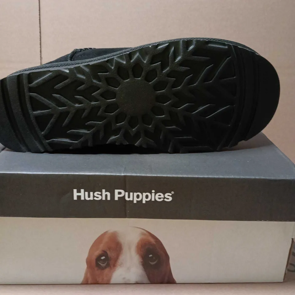 HUSH PUPPIES SLOANE BOOTIE SLIPPER – BLACK, WOMEN’S UK 8