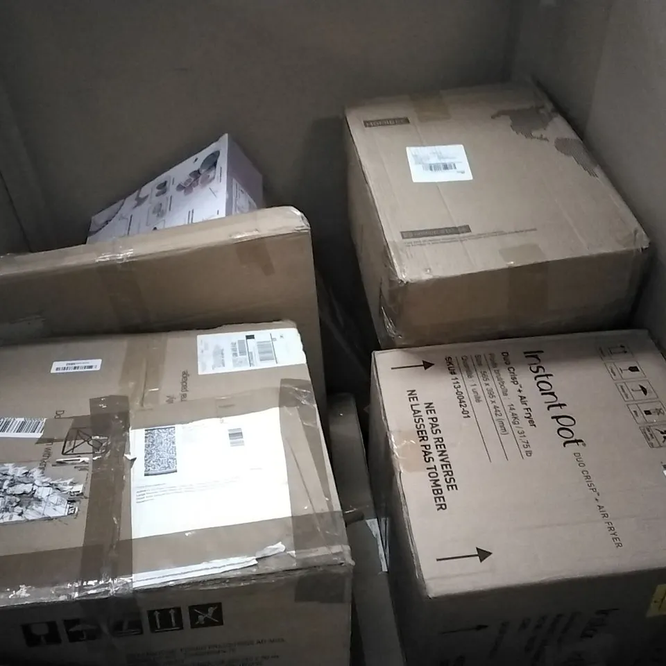 PALLET OF ASSORTED ITEMS INCLUDING WII FIT PLUS, DONYER POWER ELECTRICAL PATIO HEATER, QUEST 30CM MULTI FUNCTION ELECTRIC COOKER, SPRING LOADED TENSION ROD, GIOVARA PVC CHAIR MAT, INSTANT POT AIR FRY 