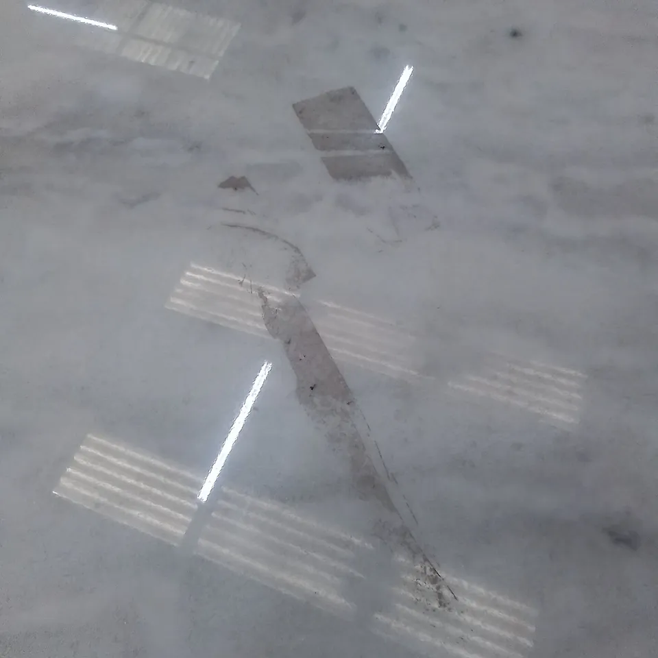 DESIGNER ROUND MARBLE/GRANITE DINING TABLE WITH GOLD BASE 