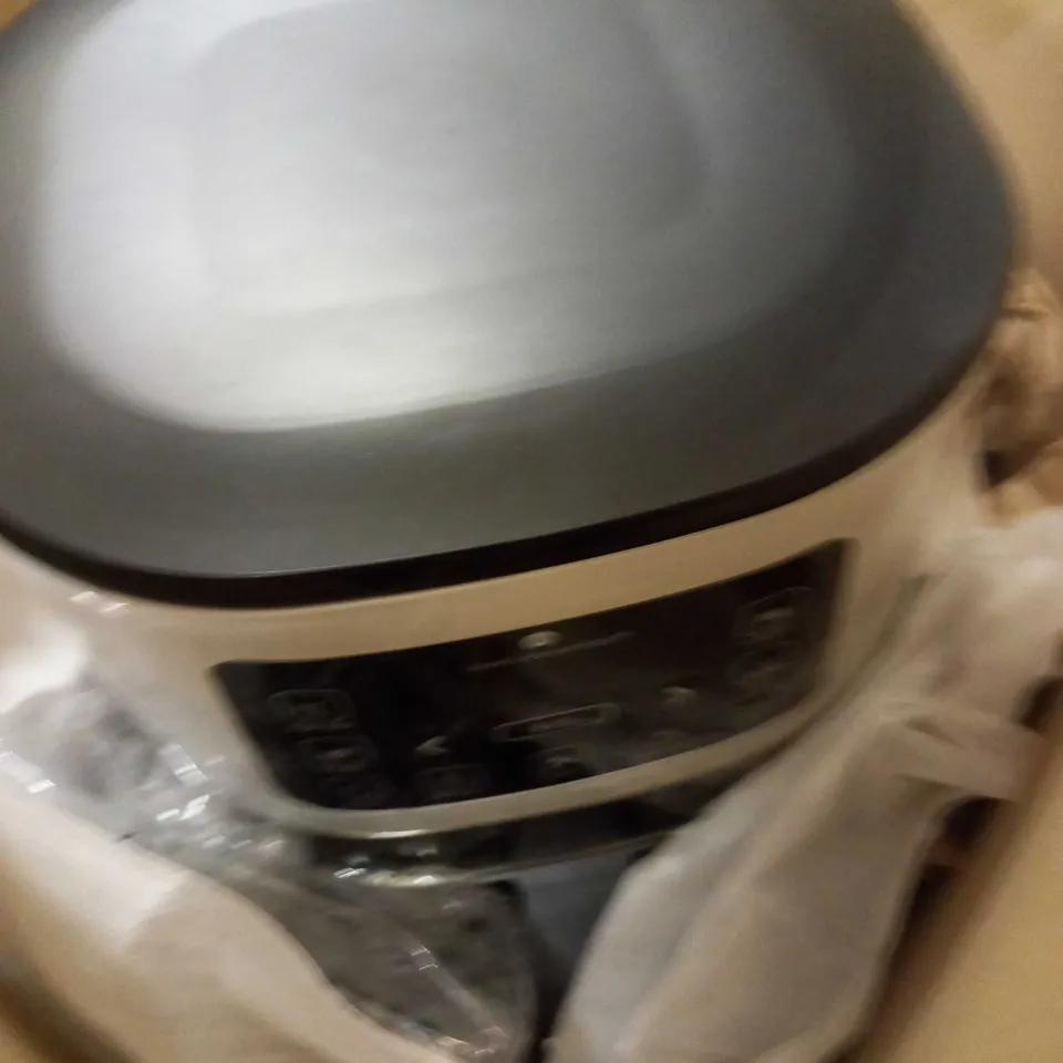 COOK'S ESSENTIALS 4.0L AIR FRYER WITH DIGITAL TOUCHSCREEN & VIEWING SCREEN - COOL GREY